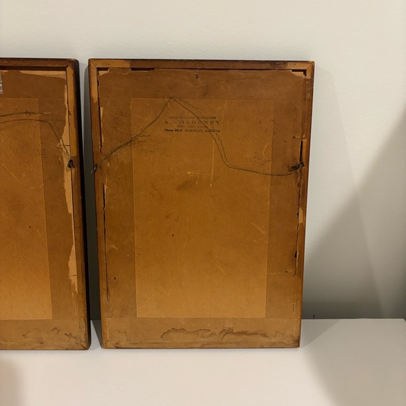 Vintage Mexican bird feather art paintings wood frames SET OF TWO 10.75" X 7.5" - Picture 8 of 13